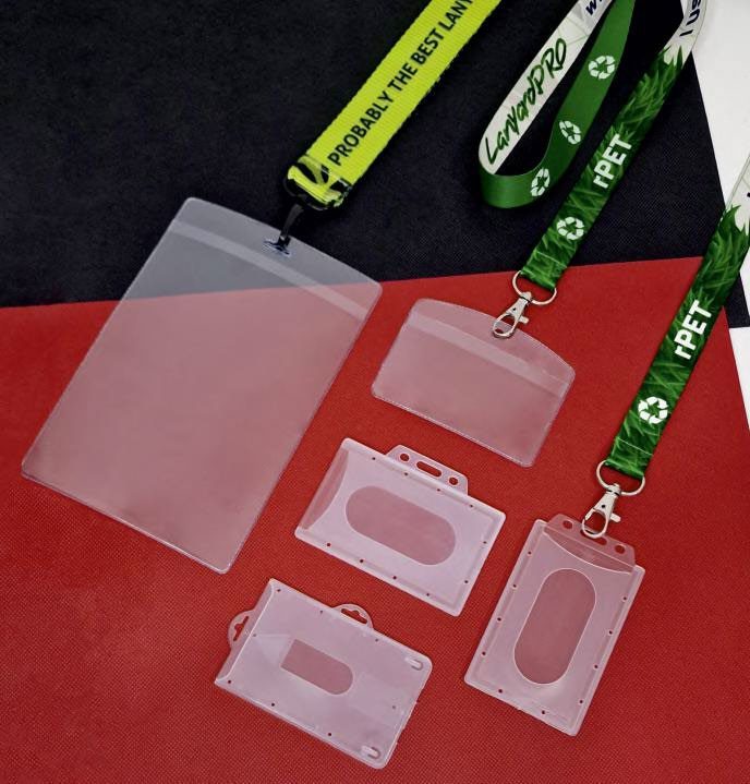 Portacredenciales flexibles y rígidos — complementos para lanyards personalizados ecopubli